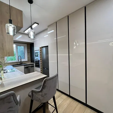 Elite Apartment *